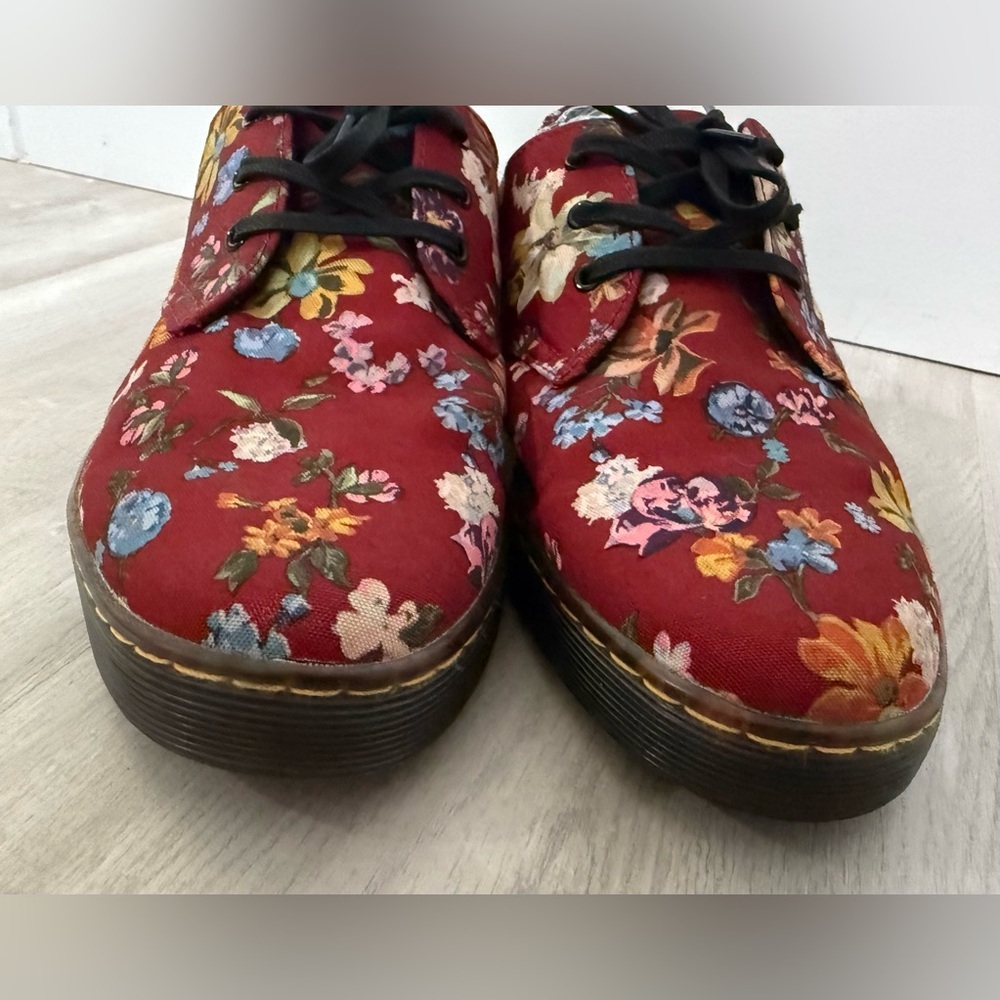 Dr. Martens Red and Black Flats with Chunky Sole Sz 10 - Picture 8 of 13